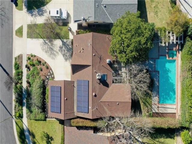 18915 Liggett, Northridge, CA 91324