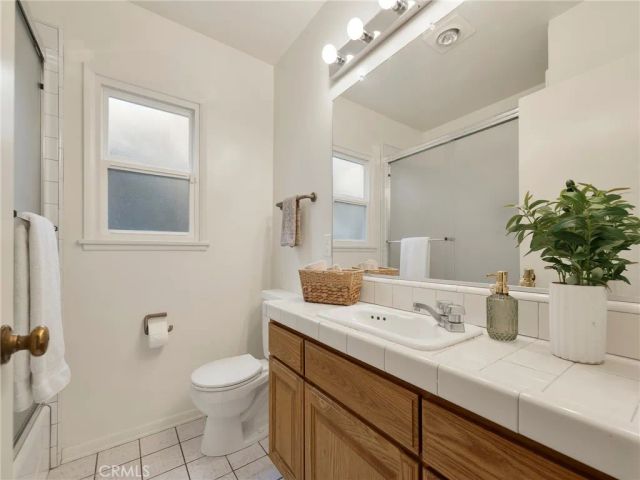 18915 Liggett, Northridge, CA 91324