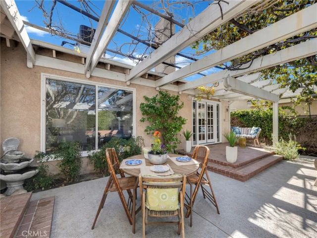 18915 Liggett, Northridge, CA 91324