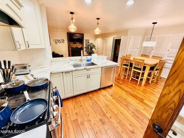 858 Lighthouse Court, Reno, NV 89511