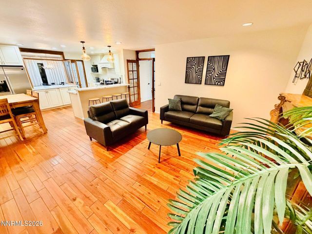 858 Lighthouse Court, Reno, NV 89511