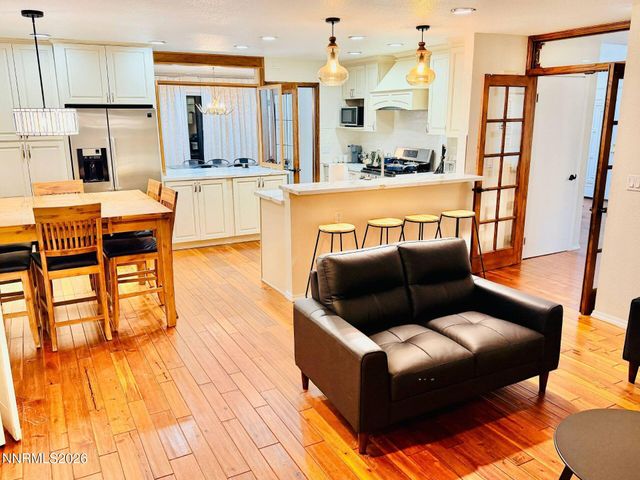 858 Lighthouse Court, Reno, NV 89511