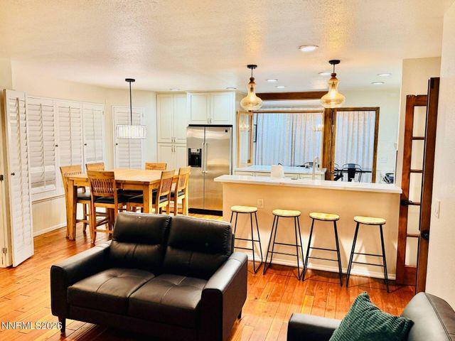 858 Lighthouse Court, Reno, NV 89511