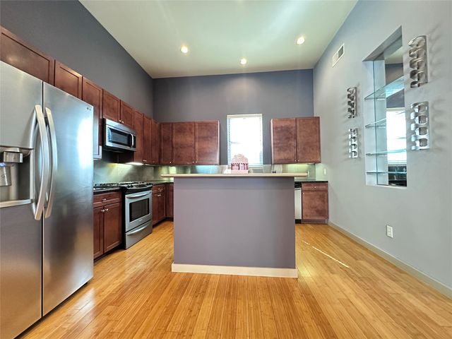 732 Cannen John Lane, Dallas, TX 75204