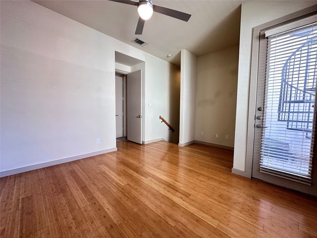 732 Cannen John Lane, Dallas, TX 75204