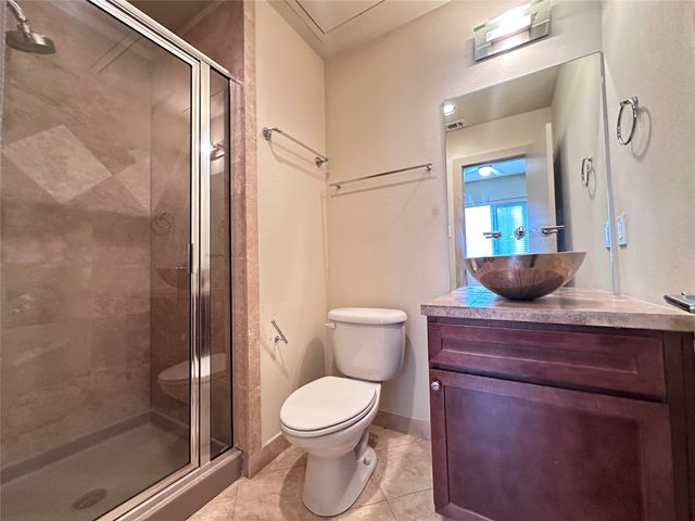 732 Cannen John Lane, Dallas, TX 75204