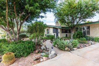 2218 E Cactus Wren Drive, Phoenix, AZ 85020