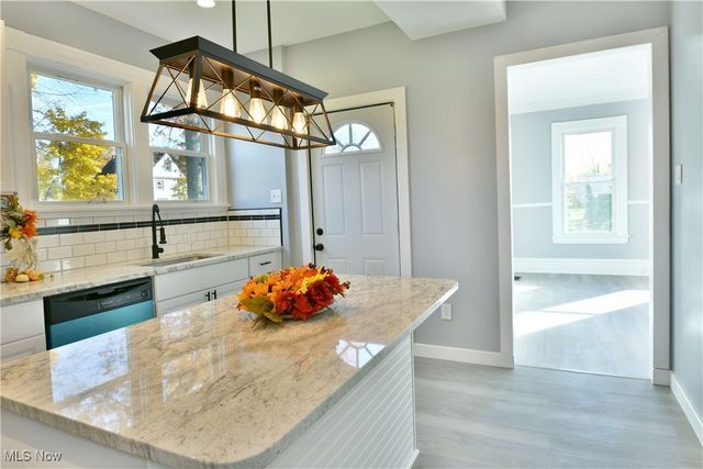 632 Mercer Avenue NE, Warren, OH 44483