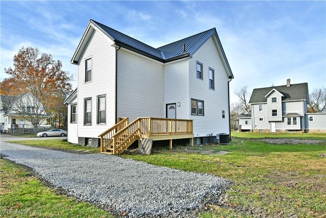 632 Mercer Avenue NE, Warren, OH 44483