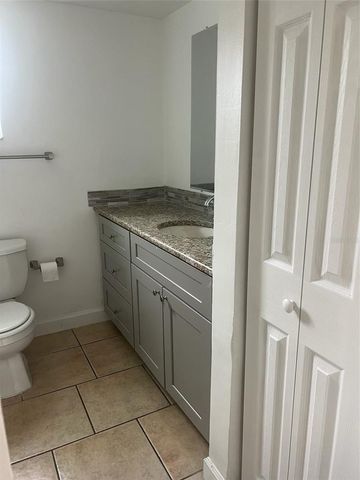 8701 4TH STREET N 105, St Petersburg, FL 33702