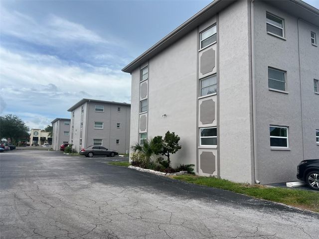8701 4TH STREET N 105, St Petersburg, FL 33702