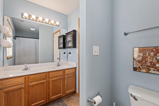 4604 Sawyers Drive, Des Moines, IA 50310