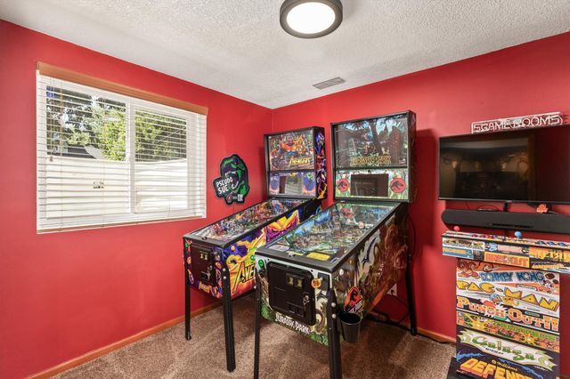 4604 Sawyers Drive, Des Moines, IA 50310
