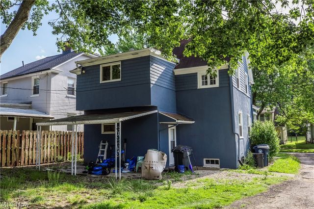 457 S Firestone Boulevard, Akron, OH 44301