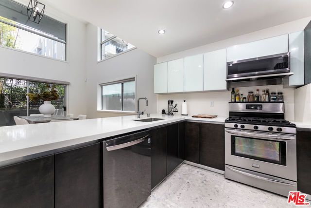 1730 Sawtelle Boulevard 111, Los Angeles, CA 90025