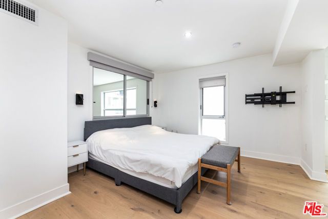 1730 Sawtelle Boulevard 111, Los Angeles, CA 90025