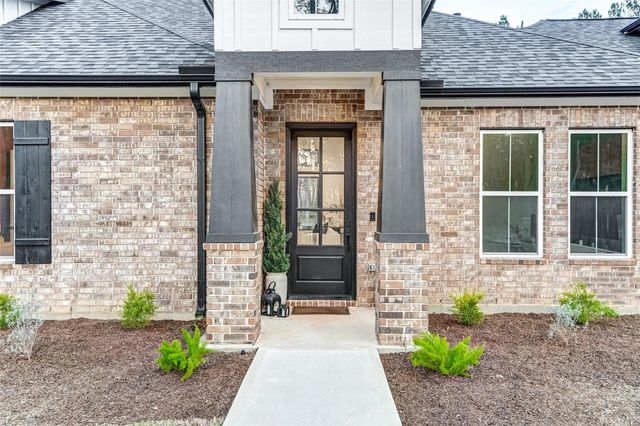 15640 Forest Grove Drive, Willis, TX 77378