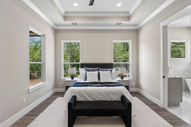 118 Heleakala DR, Bastrop, TX 78602