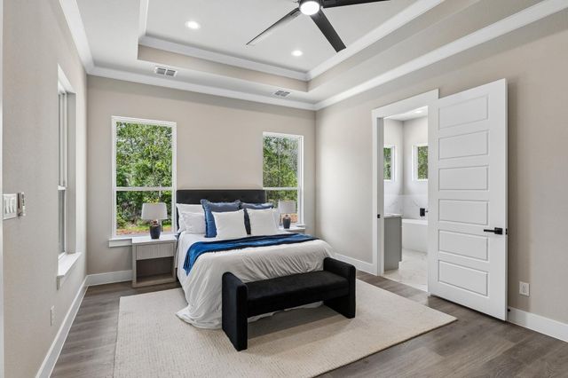 118 Heleakala DR, Bastrop, TX 78602