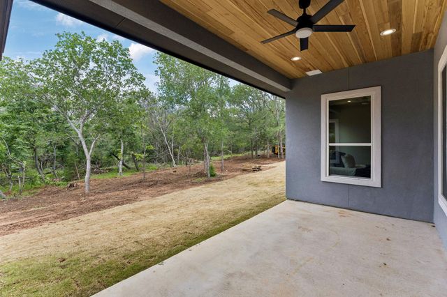 118 Heleakala DR, Bastrop, TX 78602