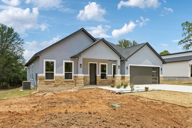 118 Heleakala DR, Bastrop, TX 78602