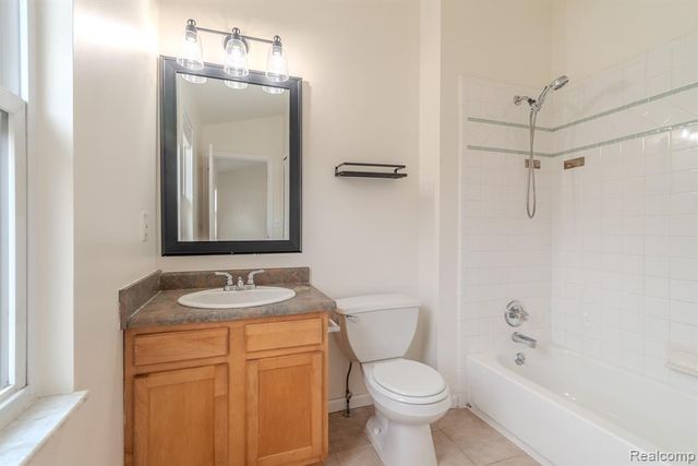 27365 Park Court, Madison Heights, MI 48071