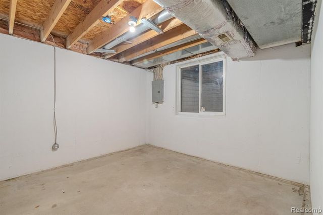 27365 Park Court, Madison Heights, MI 48071