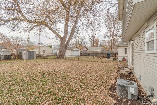 27365 Park Court, Madison Heights, MI 48071