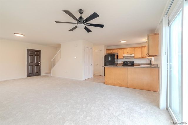 27365 Park Court, Madison Heights, MI 48071