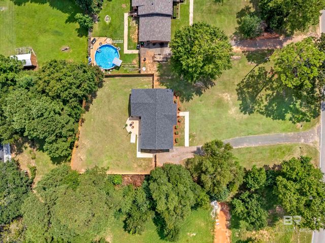 7662 Wilmer Georgetown Road, Wilmer, AL 36587