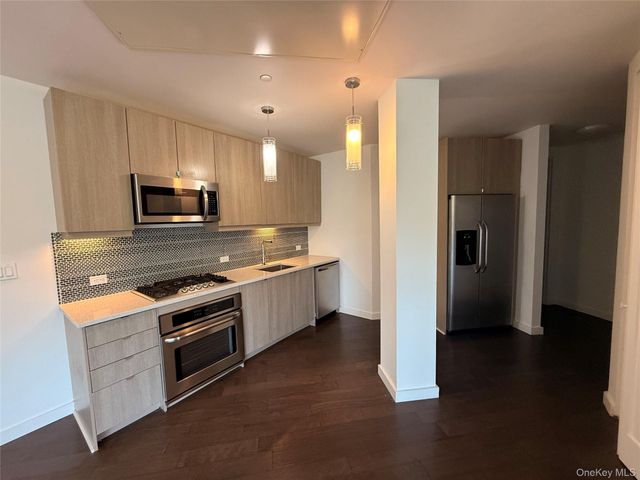 250 S Central Park Avenue 4D, Hartsdale, NY 10530