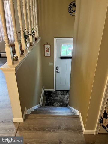 418 GOOD AVE, Womelsdorf, PA 19567