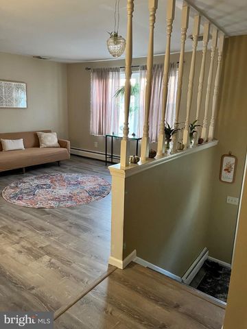 418 GOOD AVE, Womelsdorf, PA 19567