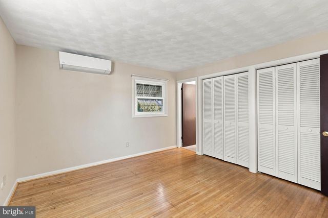 3 S WEST AVE, Shiremanstown, PA 17011