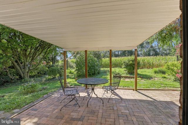 3 S WEST AVE, Shiremanstown, PA 17011