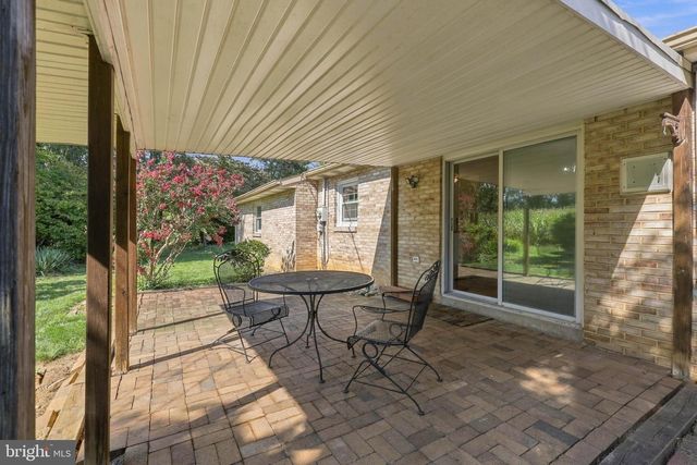 3 S WEST AVE, Shiremanstown, PA 17011
