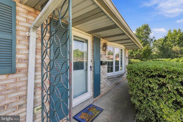 3 S WEST AVE, Shiremanstown, PA 17011
