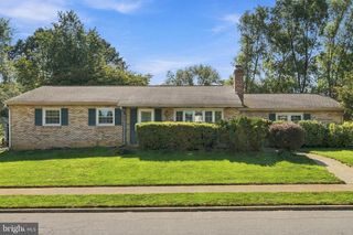 3 S WEST AVE, Shiremanstown, PA 17011