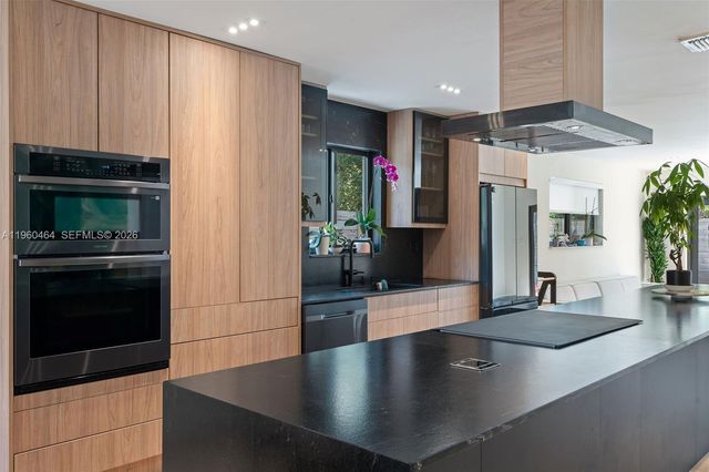 6246 SW 10th St, West Miami, FL 33144