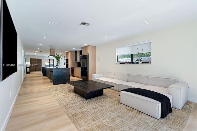 6246 SW 10th St, West Miami, FL 33144