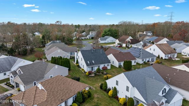 7 Regent Square, Jackson, NJ 08527