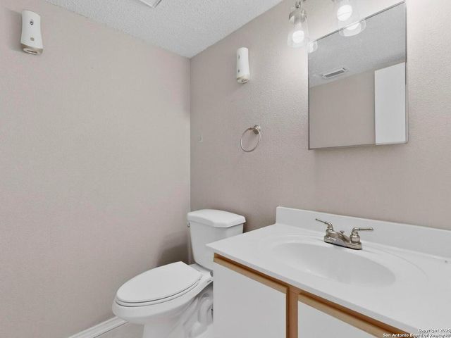 7830 Fossil Banks, San Antonio, TX 78254