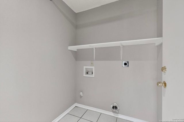 7830 Fossil Banks, San Antonio, TX 78254