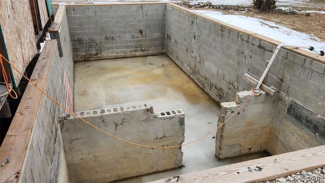 10781 Armstrong Road, South Rockwood, MI 48179