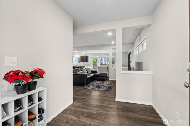 18711 108th Avenue E, Puyallup, WA 98374