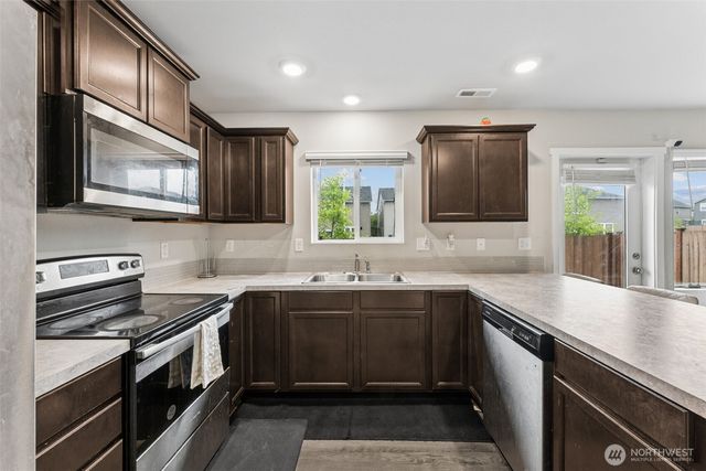 18711 108th Avenue E, Puyallup, WA 98374