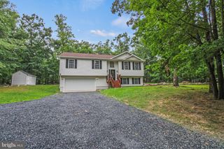423 PANTHER DR, Winchester, VA 22602