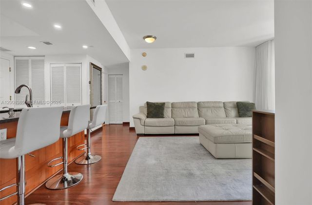 4100 Salzedo St 411, Coral Gables, FL 33146