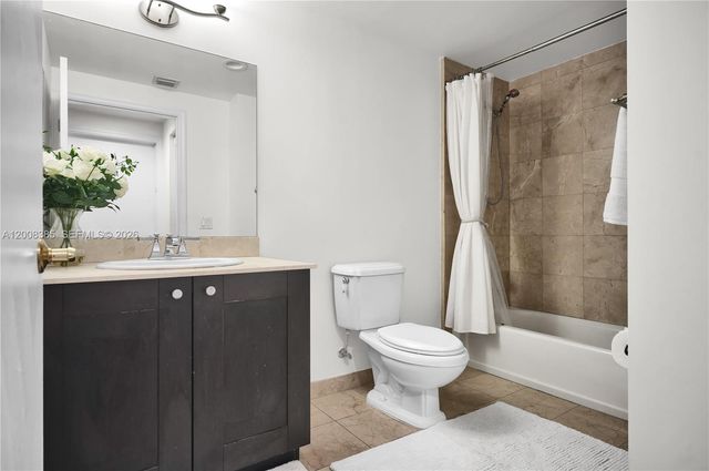 4100 Salzedo St 411, Coral Gables, FL 33146