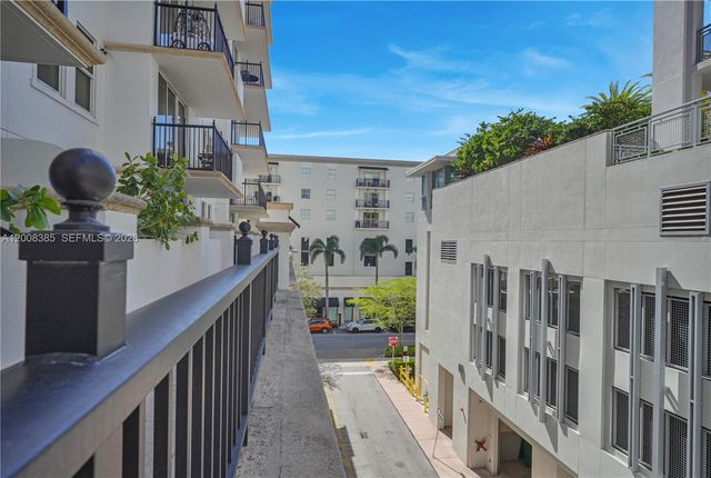 4100 Salzedo St 411, Coral Gables, FL 33146